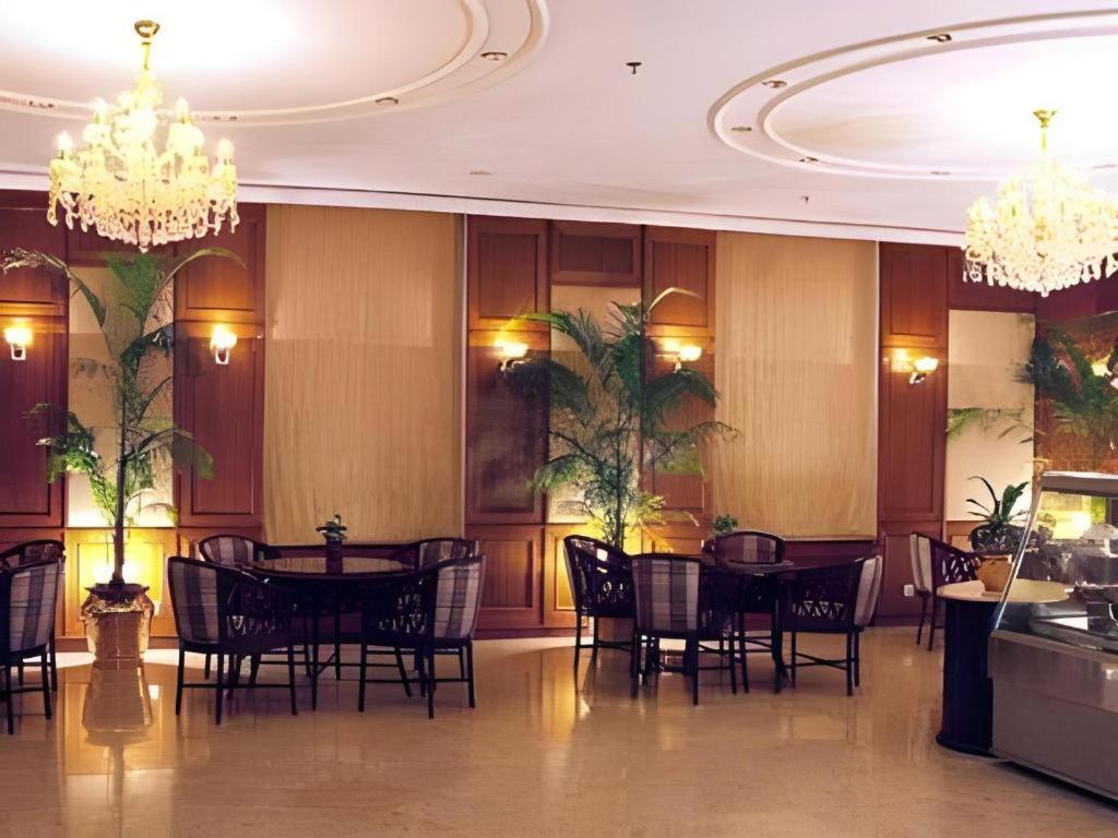 Hotel Ruposhi Bangla Dháka Exteriér fotografie