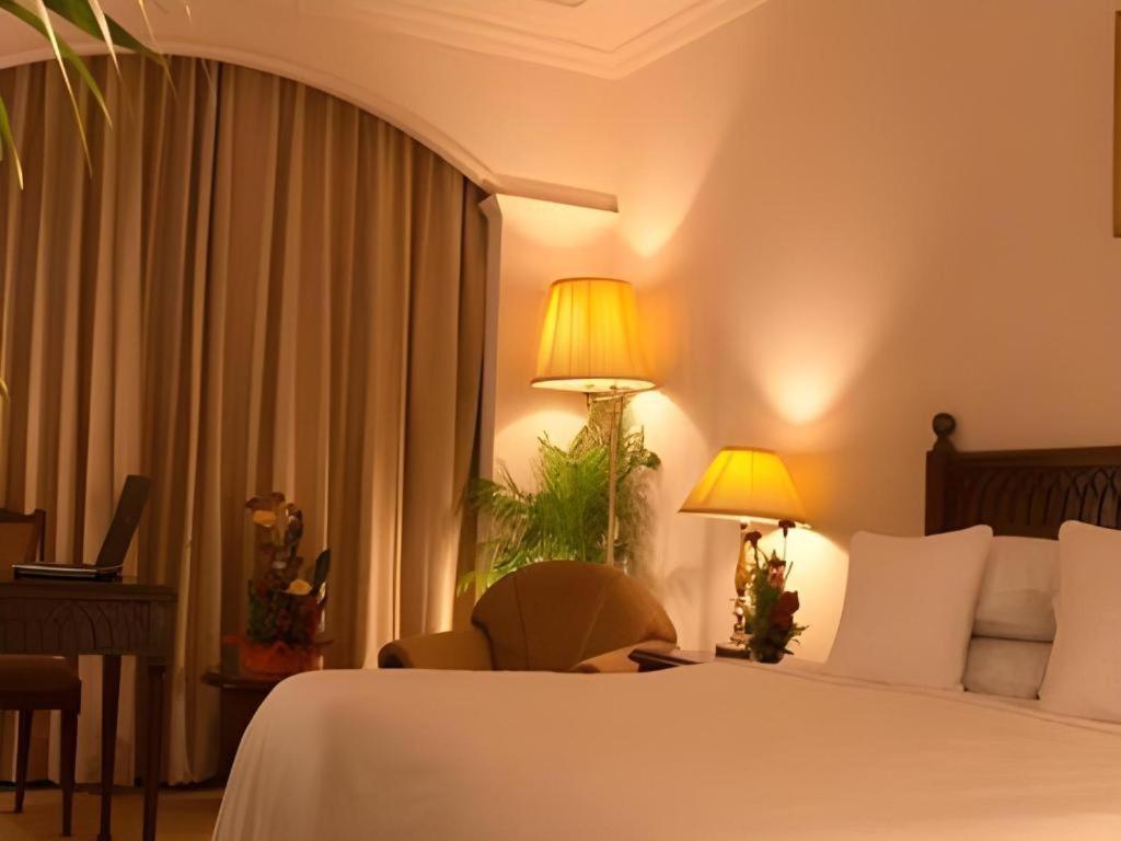 Hotel Ruposhi Bangla Dháka Exteriér fotografie